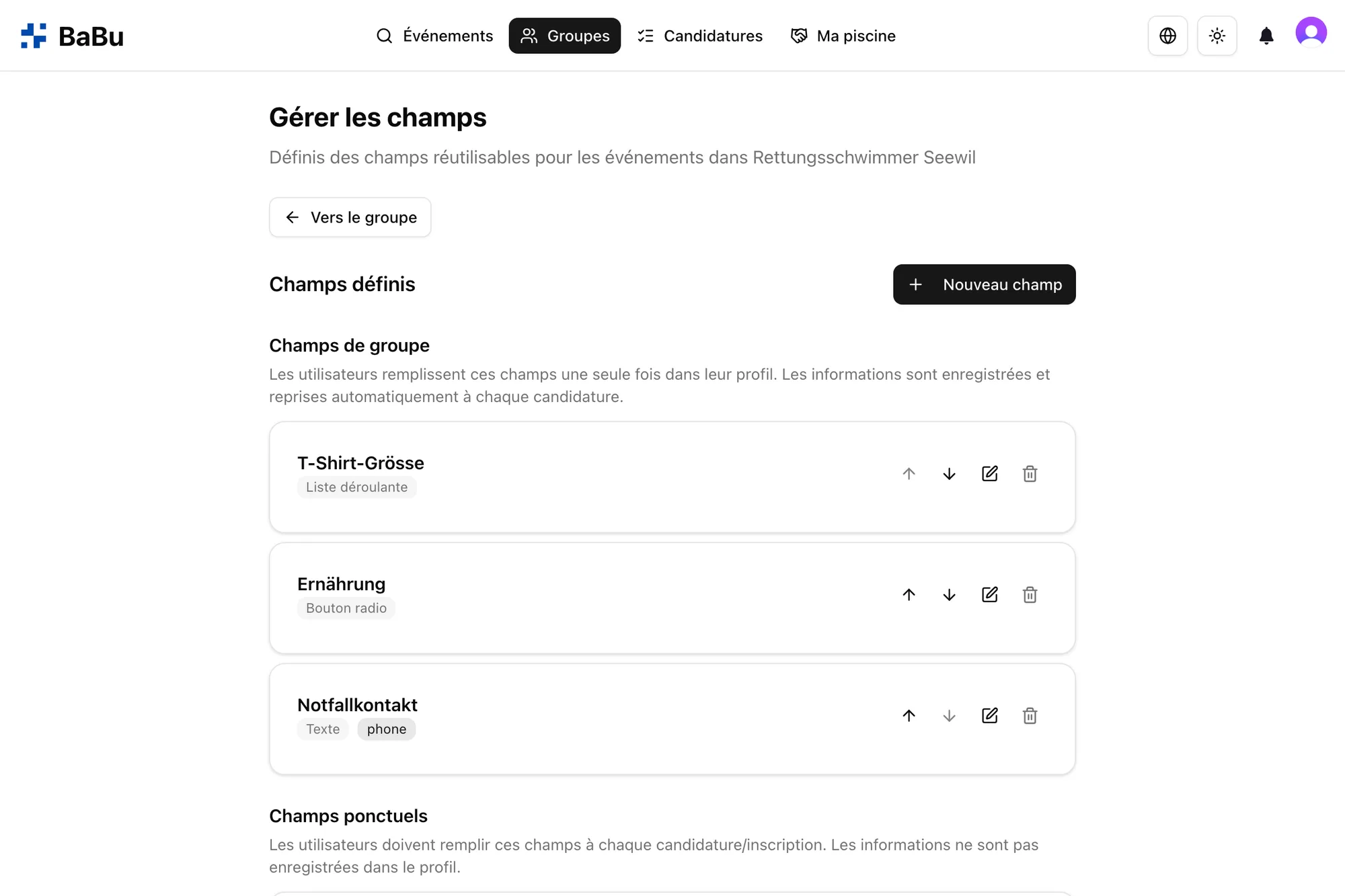 Gérer les champs personnalisés d'un groupe